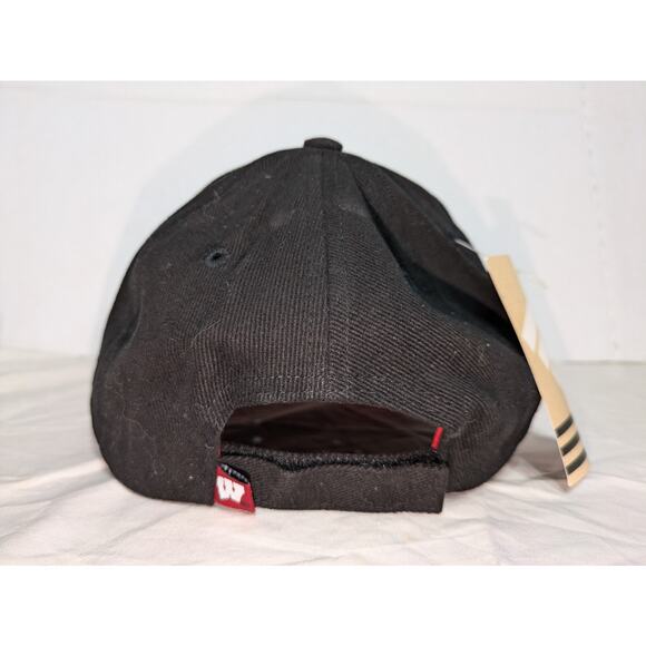 Wisconsin Badgers NCAA Adidas Embroidered Team Logo Red Black Adjustable Cap Hat - Picture 3 of 7